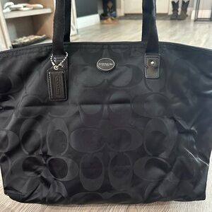 Coach Black Getaway Signature Nylon Weekender Large Tote Bag